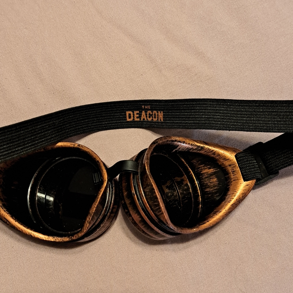 The Deacon Scotland Brushed Bronze Goggles
